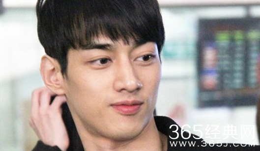 女总裁的贴身高手2段飞是谁演的 女总裁的贴身高手2段飞演员资料