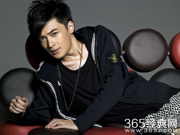 别让爱你的人等太久黄少天谁演的 别让爱你的人等太久黄少天演员资料