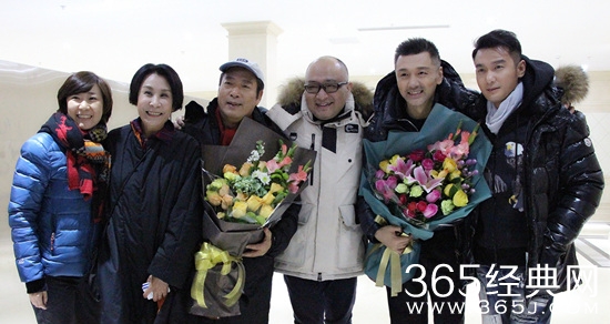 医疗题材剧急诊科医生杀青 急诊科医生王策被赞大势长腿萌叔