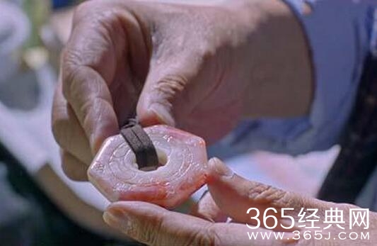 鬼吹灯之精绝古城王胖子玉佩来历 与精绝古城关系揭秘