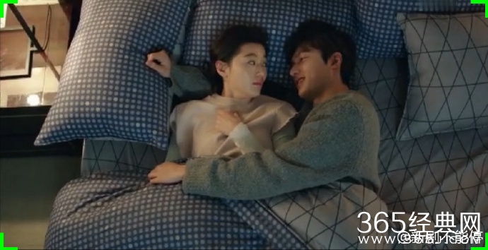 蓝色大海的传说第13集俊宰沈清同床共枕 李敏镐抱着沈清入睡