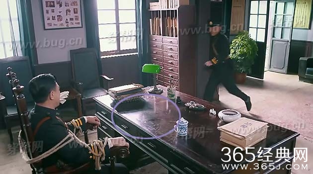 吴樾主演的黄金血道中居然发现好多穿帮镜头