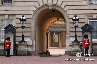 英女王凌晨散步 卫兵险些开枪