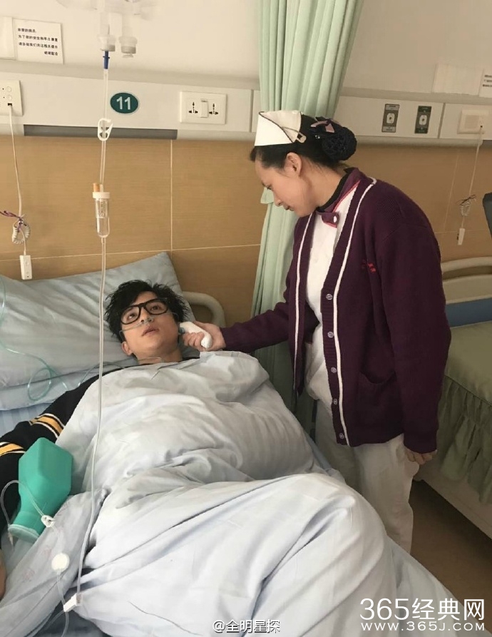 薛之谦送急诊是怎么回事 薛之谦录节目突发疾病被送进医院