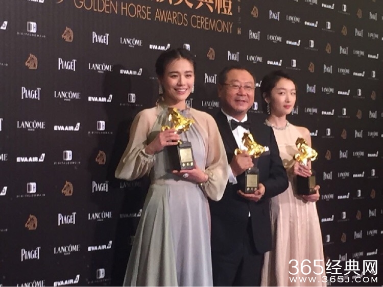 马思纯回应后台说 小姨说没帮过我什么