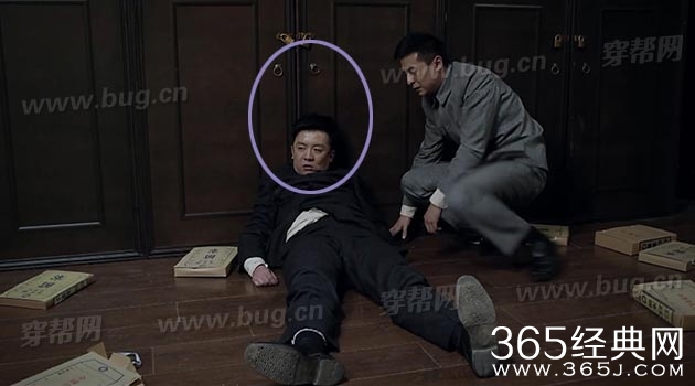 李小冉追击者居然发现好多穿帮镜头