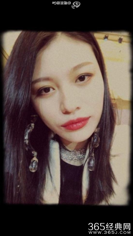 葛荟婕用粥泡药吃早餐 网友吐槽病得不轻