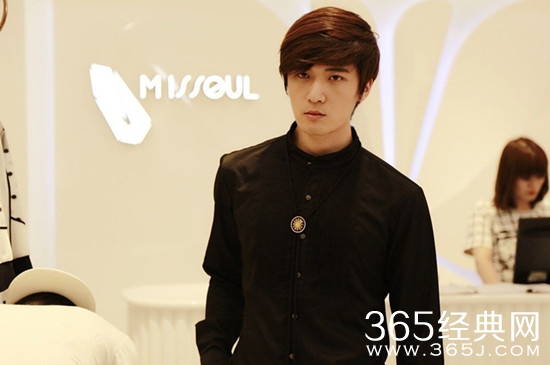 我的仙界学院炽银的扮演者是谁 我的仙界学院炽银演员资料