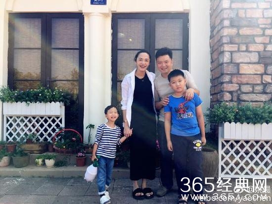 姚晨三亚度假摘芒果 偶遇儿时同学趣事多