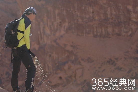 越野千里2月3日开播越野千里 韩庚挑战自身最大尺度