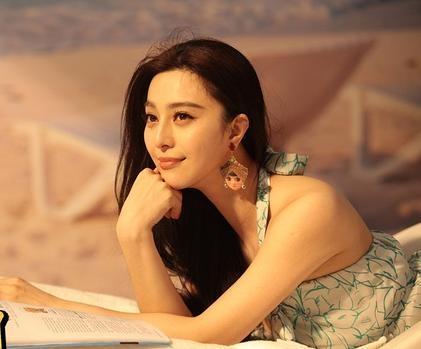 《功夫瑜伽》逆袭 但成龙还是输给了周星驰