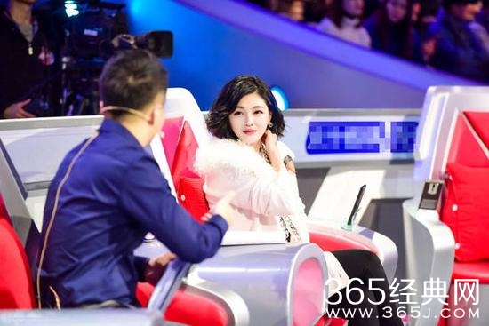 大S二胎后录综艺 照片修成这样被吐槽PS过度