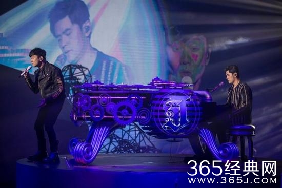 周杰伦林俊杰合唱了哪首歌 周杰伦林俊杰惊喜合唱现场照片