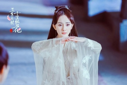 三生三世白浅是怎么挖素锦眼睛的 白浅挖素锦眼睛完整视频观看