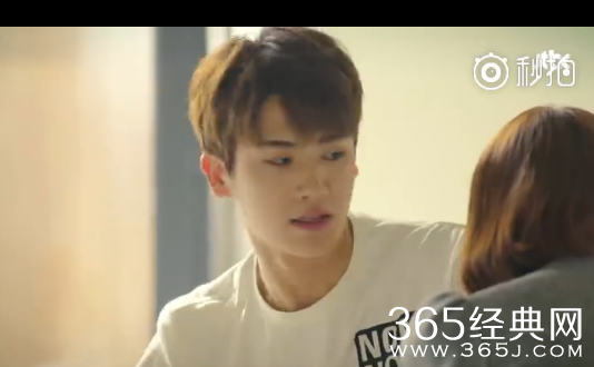 大力女都奉顺Heartbeat歌曲在线试听 大力女都奉顺Heartbeatmv观看中韩歌词查看