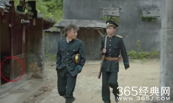 剃刀边缘文章马伊琍新剧穿帮镜头曝光 剃刀边缘烧烤竟全是生的