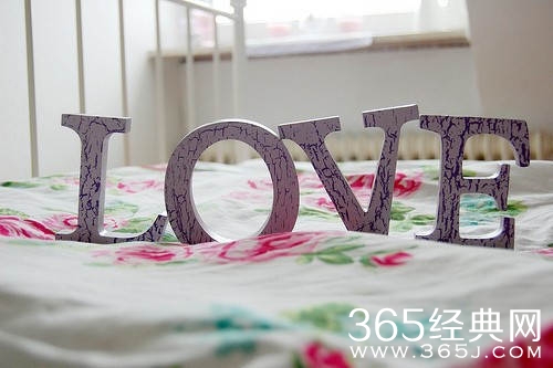 诺言的“诺”字和誓言的“誓”字都是有口无心的