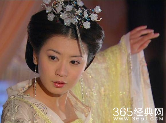 《至尊红颜》主演现状：有人离婚，不起眼的女配成赢家