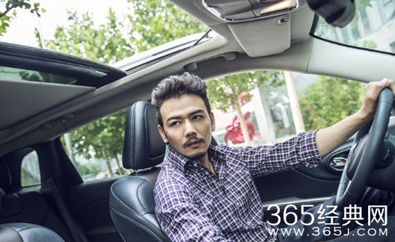 欢乐颂2包奕凡开的车什么牌子 欢乐颂2包奕凡同款汽车多少钱