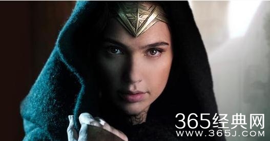 神奇女侠男主角是谁演的 神奇女侠男主角的结局是什么