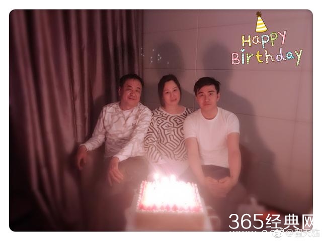 翟天临：曾是富二代，演过杜琪峰的男主角，受黄晓明鼓励做了演员