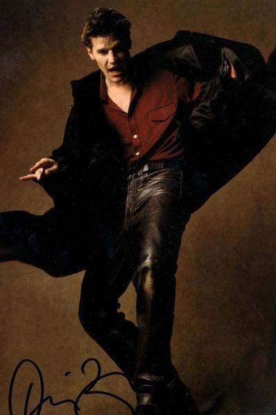 欧美剧吸血鬼猎人巴菲第六季分集剧情简介 欧美剧吸血鬼猎人巴菲第六季分集剧情介绍