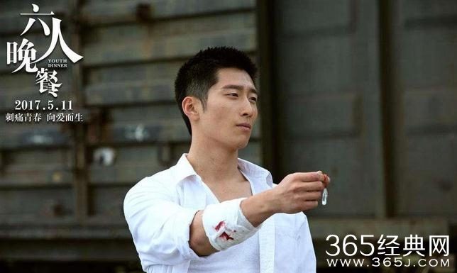 电影六人晚餐吴刚饰演什么角色 吴刚角色丁伯刚结局如何