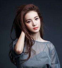 鬼吹灯之牧野诡事杨冰轮是谁演的 金晨个人资料介绍