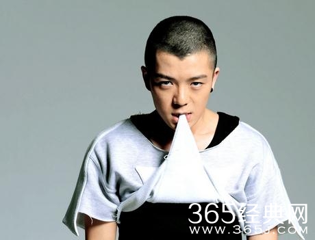 鬼吹灯之牧野诡事雷历的扮演者是谁 王栎鑫个人资料介绍