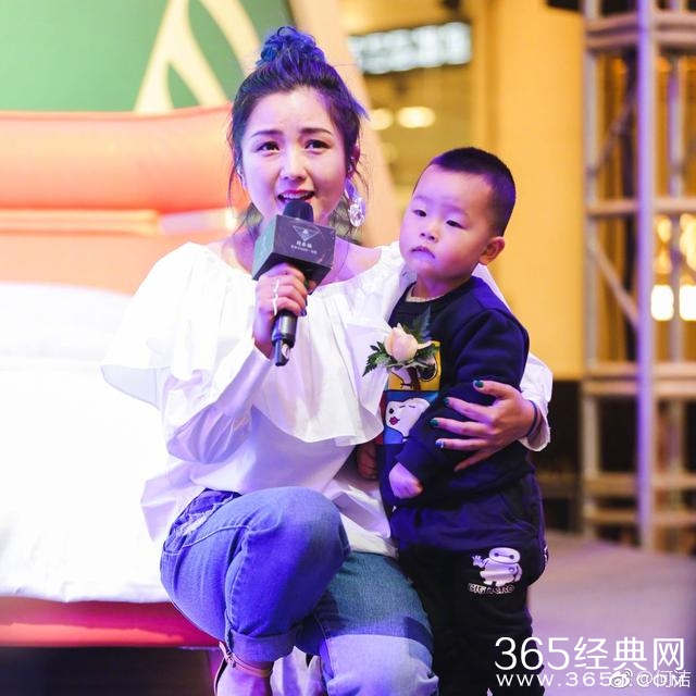 何洁离婚风波后老公赫子铭首发声，只是这句话到底是在说给谁听呢