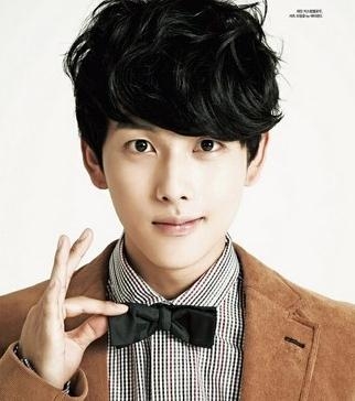 韩剧王在相爱王謜是谁演的 任时完个人资料介绍