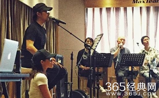 章子怡探班汪峰鸟巢巡演彩排 汪峰岁月鸟巢巡演什么时候开唱