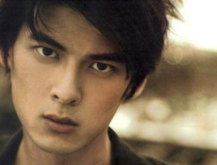 谈判官秦天宇是谁演的 郭品超个人资料简介