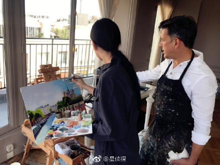 张馨予巴黎学画被黑作秀是怎么回事 张馨予画画水平怎么样