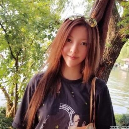 中国新歌声2莫安琪和jonyj是什么关系 中国新歌声莫安琪家庭背景遭扒