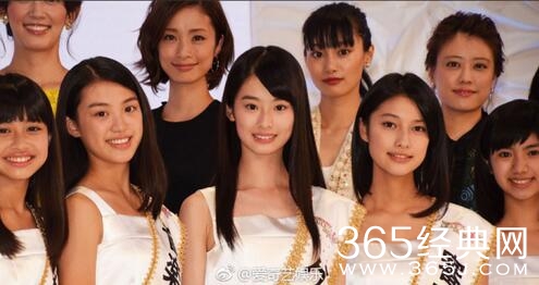 井本彩花资料照片介绍 13岁少女夺日本国民美少女选秀冠军走红