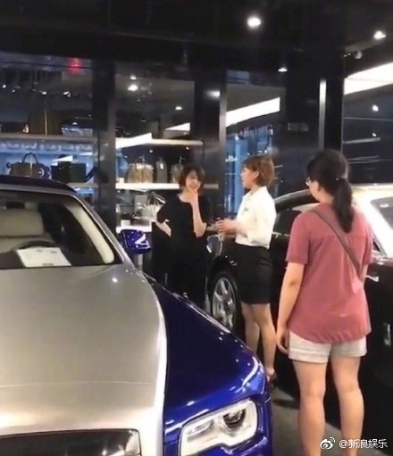 郑爽买二手豪车干什么 郑爽买豪车为什么要买二手的