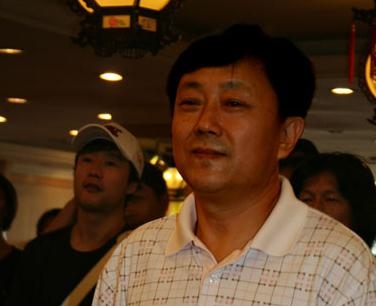 守卫者浮出水面张西洋是谁演的 守卫者浮出水面张西洋和我们的爱许父是同一个人演的吗