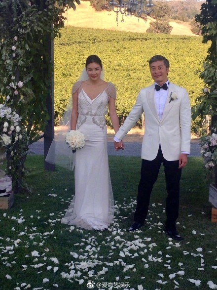 黎明前妻乐基儿美国大婚 乐基儿二婚老公是谁资料照片