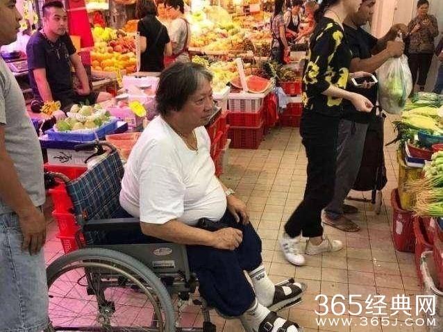 洪金宝怎么了为什么坐轮椅 洪金宝得了什么病