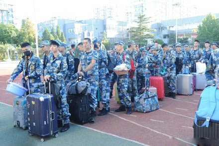 王俊凯军训照曝光 王俊凯要军训多长时间