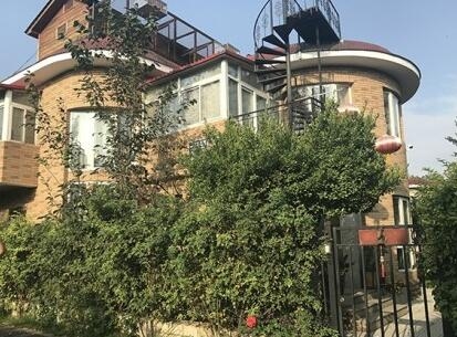 翟欣欣父亲是干什么的 翟欣欣家庭背景遭扒