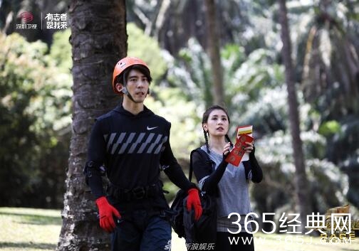 贾静雯真实身高是多少 贾静雯一米五是真的吗