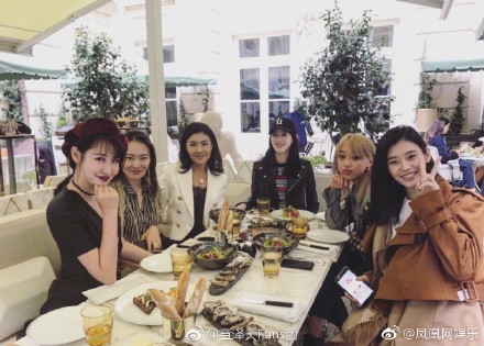 奶茶妹妹章泽天认识奚梦瑶吗 章泽天和奚梦瑶是什么关系