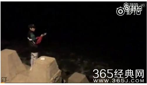 王源夜钓是怎么回事 王源夜间钓鱼直播视频