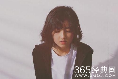 推理笔记夏早安是谁演的 张子枫个人资料介绍