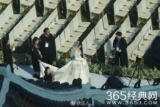 宋慧乔婚纱是什么样子的品牌曝光 宋慧乔婚纱照曝光