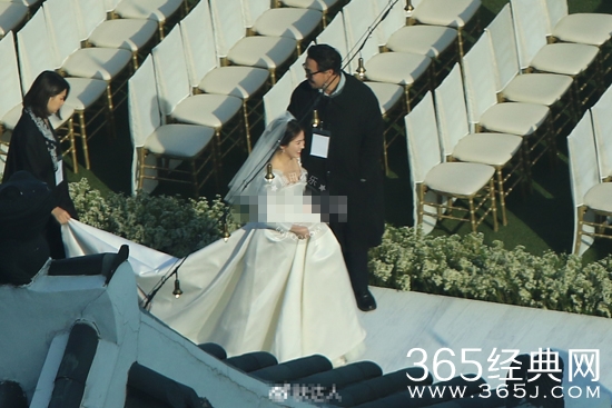 宋慧乔婚纱是什么样子的品牌曝光 宋慧乔婚纱照曝光