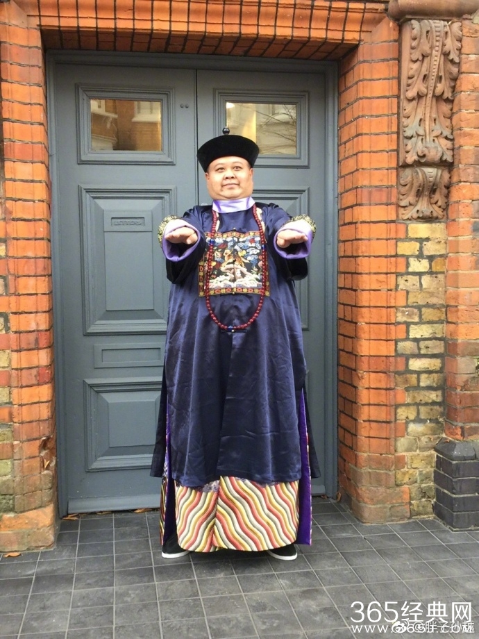 古力娜扎万圣节吸血鬼妆容曝光 明星万圣节妆容大盘点