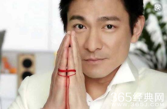 刘德华获得的荣誉博士学位是哪所大学的 刘德华为什么会获得荣誉博士学位